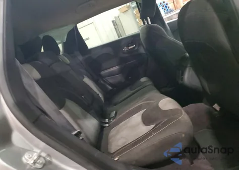 2016 Jeep Cherokee Sport z USA, uszkodzony, nr VIN 1C4PJLAB1GW260055